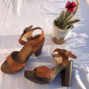 Size 10 faux leather and wood heel